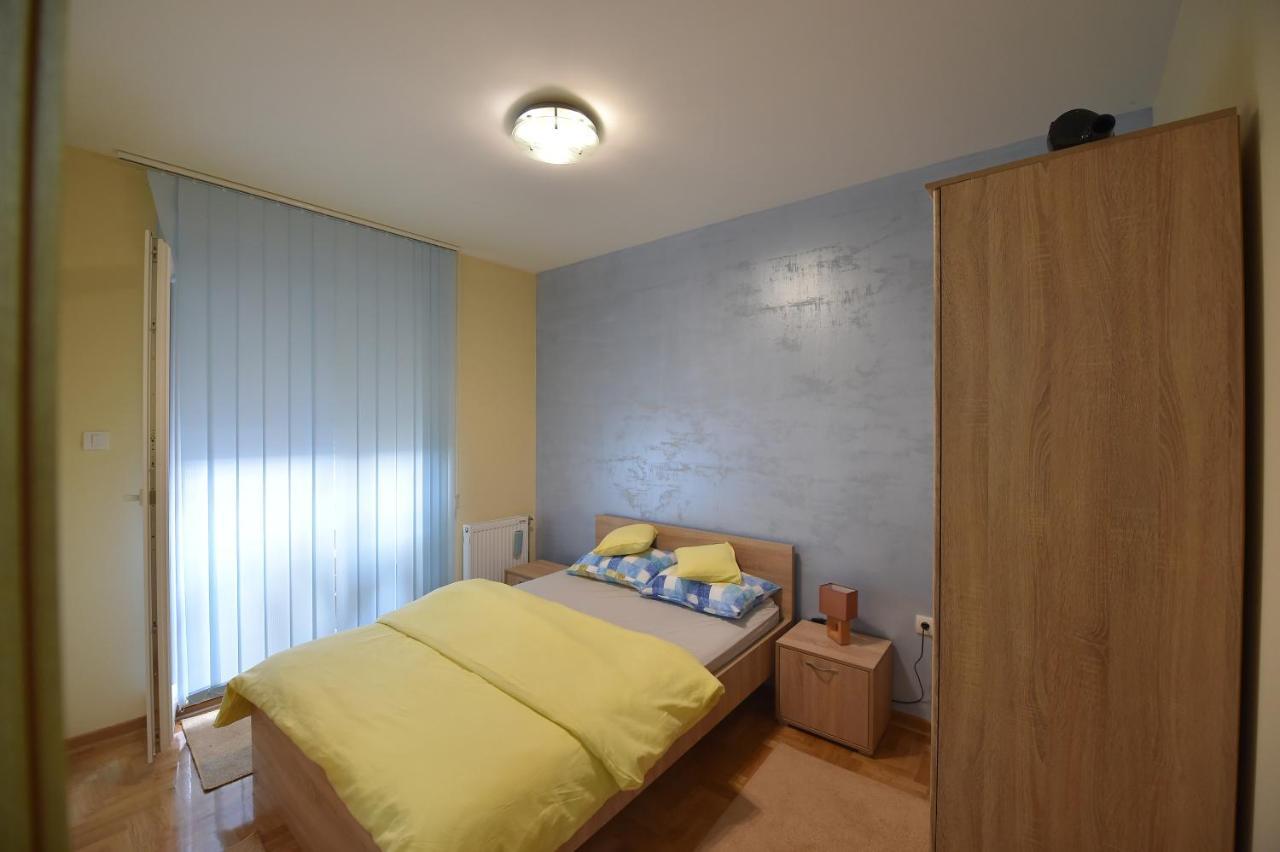 Apartment Sinisa With Garage Novi Sad Exterior foto